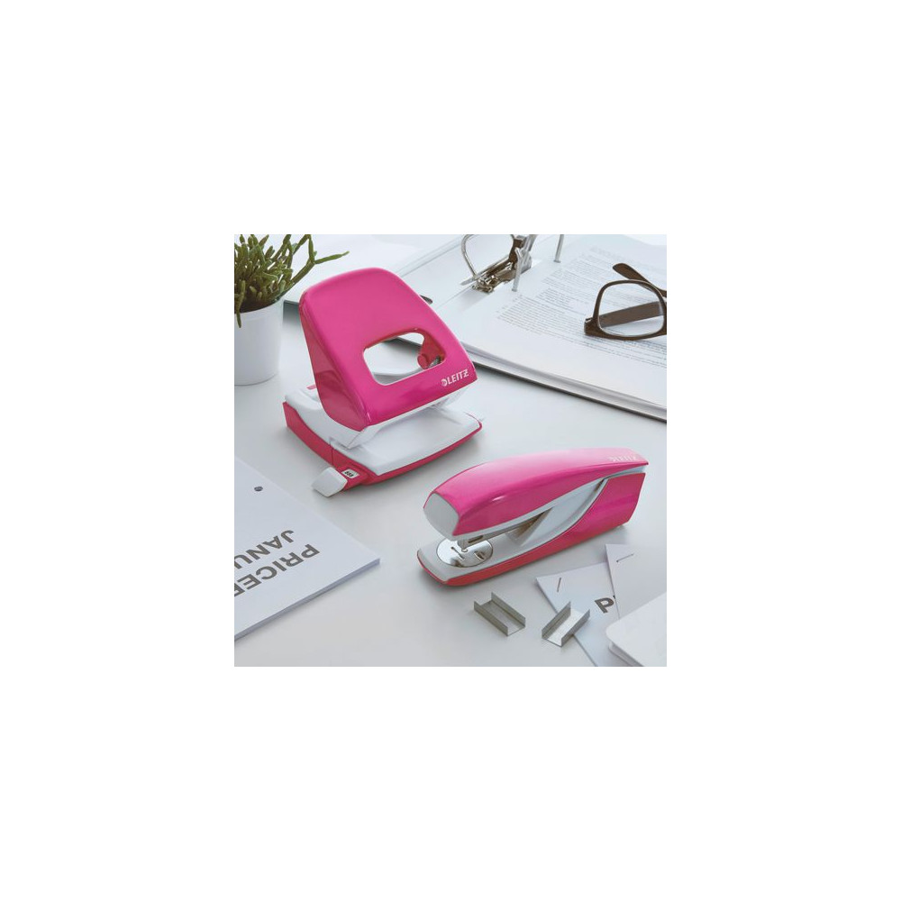 Produktbild för Häftapparat LEITZ WOW 5502 30ark cerise
