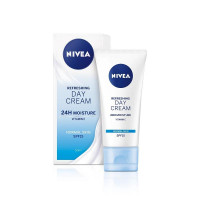 Nivea Daily Moisturiser Cream Normal SPF15 50ml