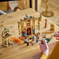 Miniatyr av produktbild för Hogwarts - Vid Behov-Rummet 76413