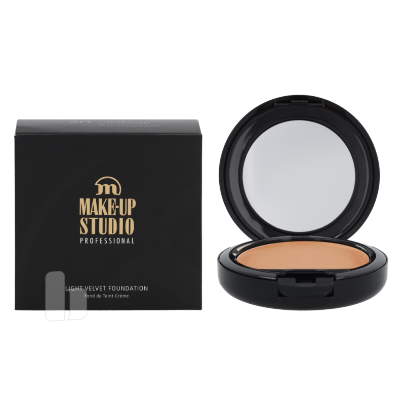 Produktbild för Make-Up Studio Light Velvet Foundation