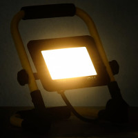 Produktbild för Strålkastare med handtag 30 W LED varmvit