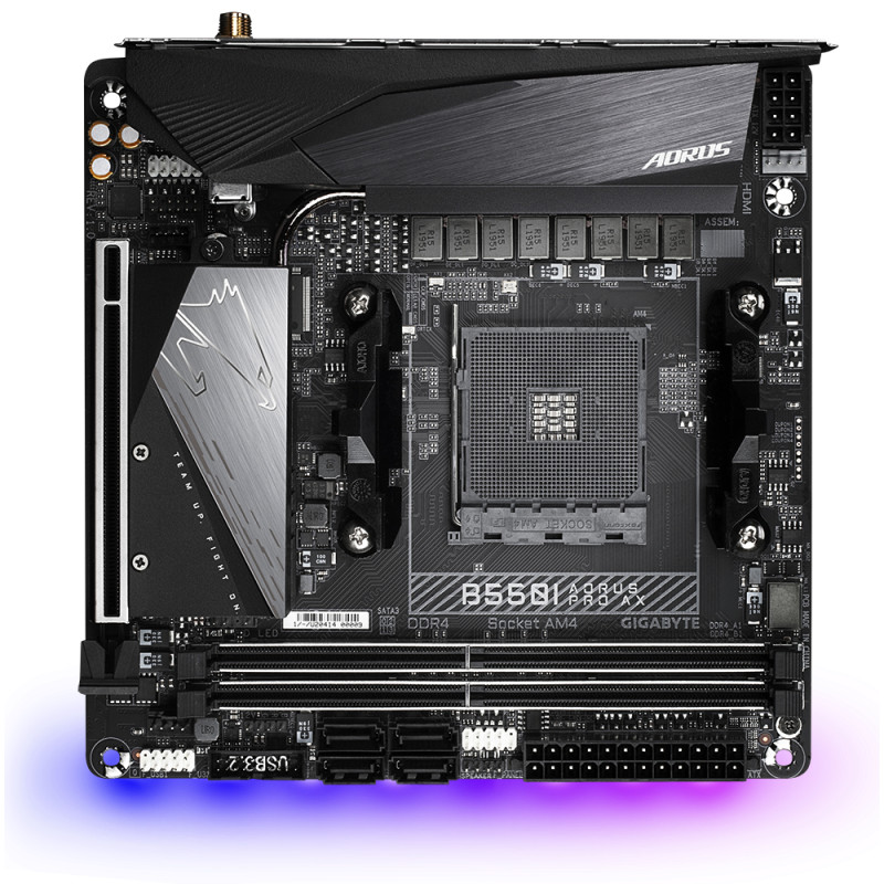 Produktbild för Gigabyte B550I AORUS PRO AX AMD B550 Uttag AM4 Mini-ITX