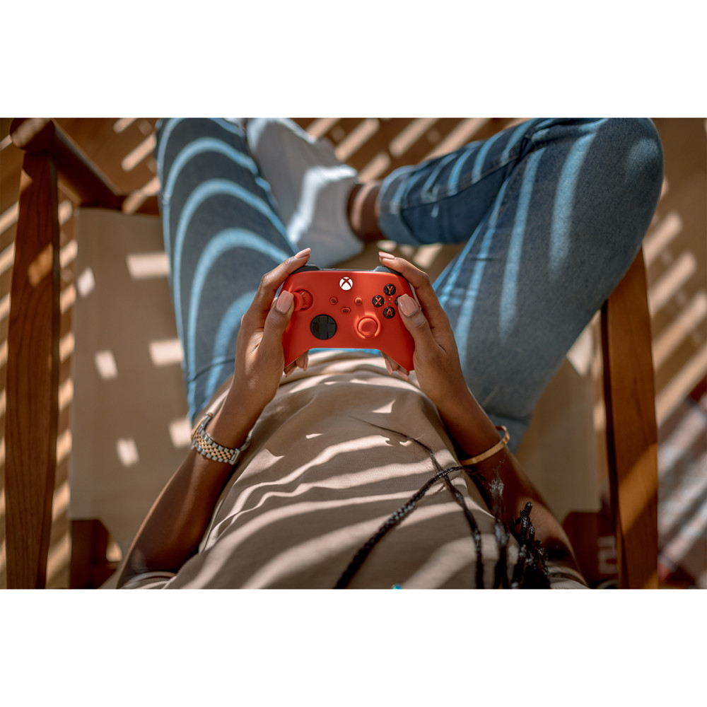 Produktbild för Microsoft Pulse Red Röd Bluetooth/USB Spelplatta Analog / Digital Xbox, Xbox One, Xbox Series S, Xbox Series X
