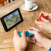 Produktbild för Nintendo Switch with Neon Blue and Neon Red Joy-Con - Spelkonsol - svart, neonröd, neonblå