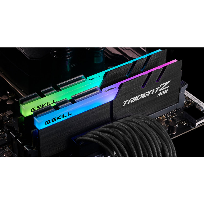 Produktbild för G.Skill Trident Z RGB F4-3600C18D-32GTZR RAM-minnen 32 GB 2 x 16 GB DDR4 3600 MHz
