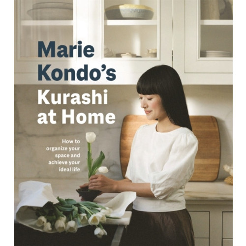 Marie Kondo Kurashi at Home - A Visual Guide to Creating a Home and Life that Sparks Jo (inbunden, eng)