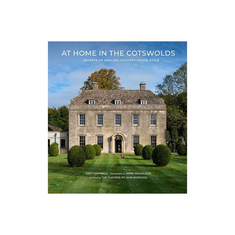 Produktbild för At Home in the Cotswolds (inbunden, eng)