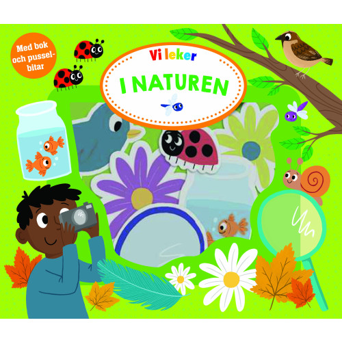 Legind A/S Vi leker i naturen (bok och pusselbitar) (bok, board book)