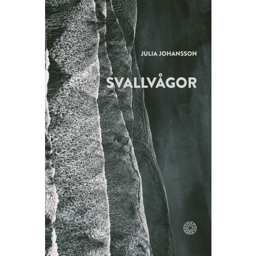 Julia Johansson Svallvågor (inbunden)
