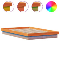Produktbild för Sängram med LED vaxad brun 140x200 cm massiv furu