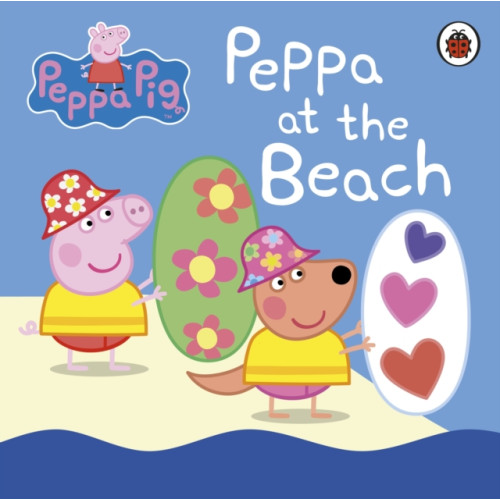 Penguin Random House Children's UK Peppa Pig: Peppa at the Beach (bok, board book, eng)