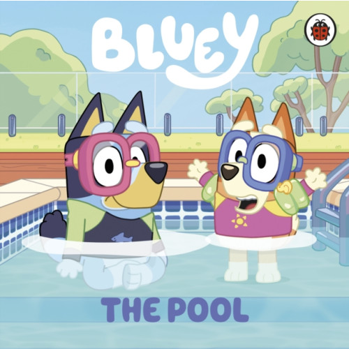 Penguin Random House Children's UK Bluey: The Pool (bok, board book)
