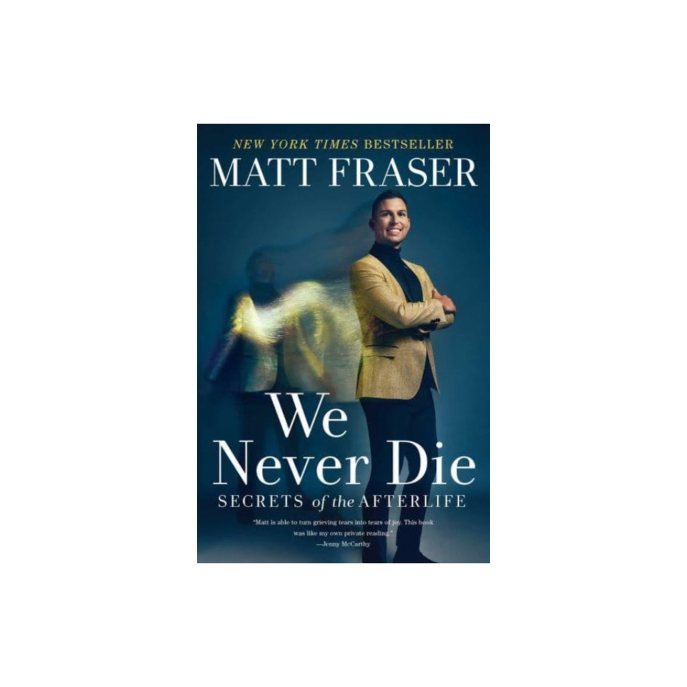 Produktbild för We Never Die (häftad, eng)
