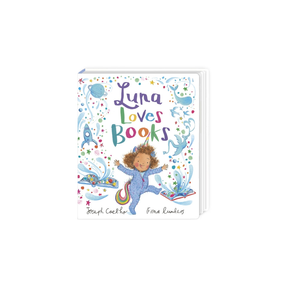 Produktbild för Luna Loves Books (bok, board book, eng)
