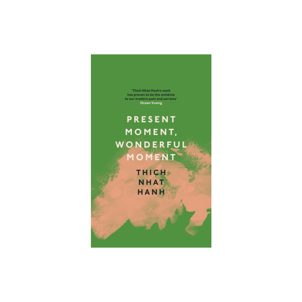 Produktbild för Present Moment, Wonderful Moment (häftad, eng)
