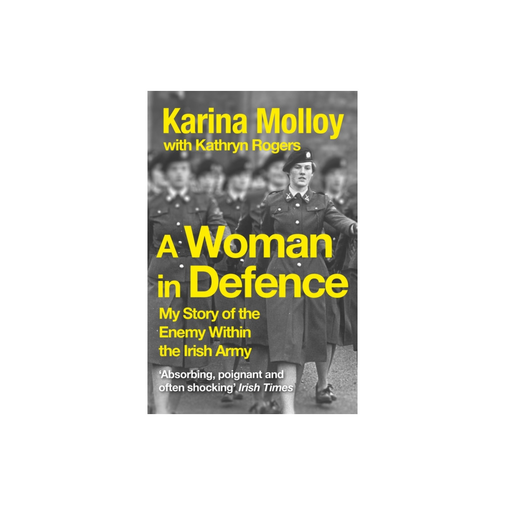 Produktbild för A Woman in Defence (häftad, eng)