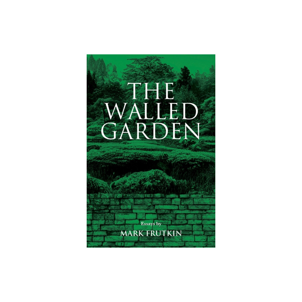 Produktbild för The Walled Garden (häftad, eng)