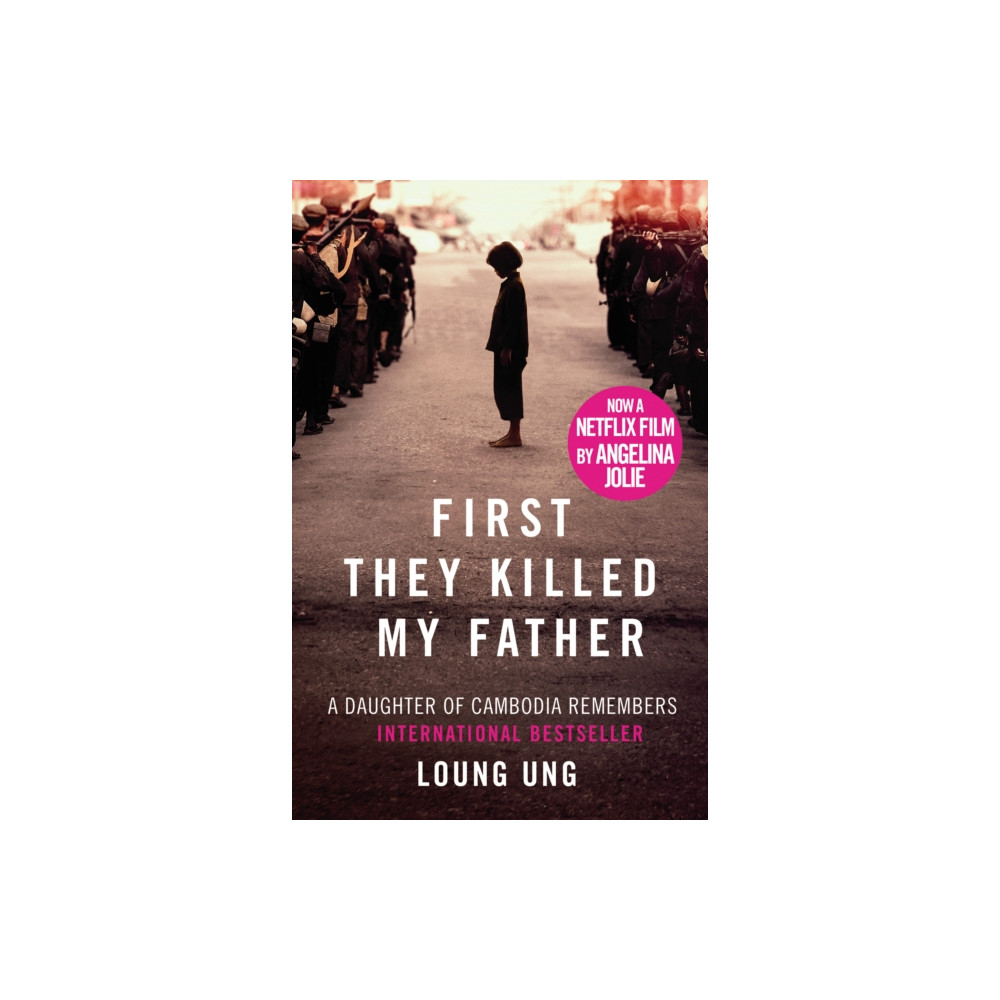 Produktbild för First They Killed My Father (häftad, eng)