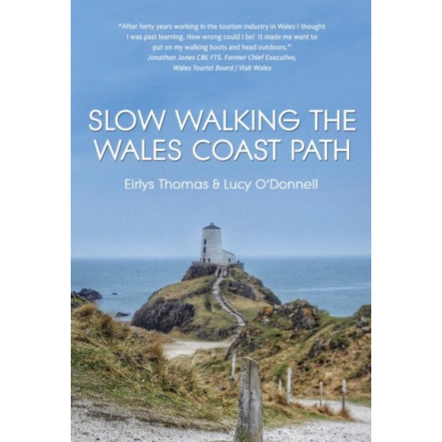 Candy Jar Books Slow Walking The Wales Coast Path (häftad, eng)