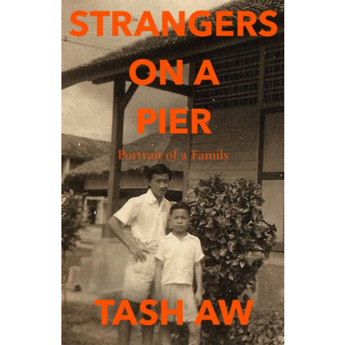 HarperCollins Publishers Strangers on a Pier (inbunden, eng)