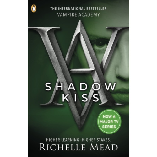 Penguin Random House Children's UK Vampire Academy: Shadow Kiss (book 3) (häftad, eng)