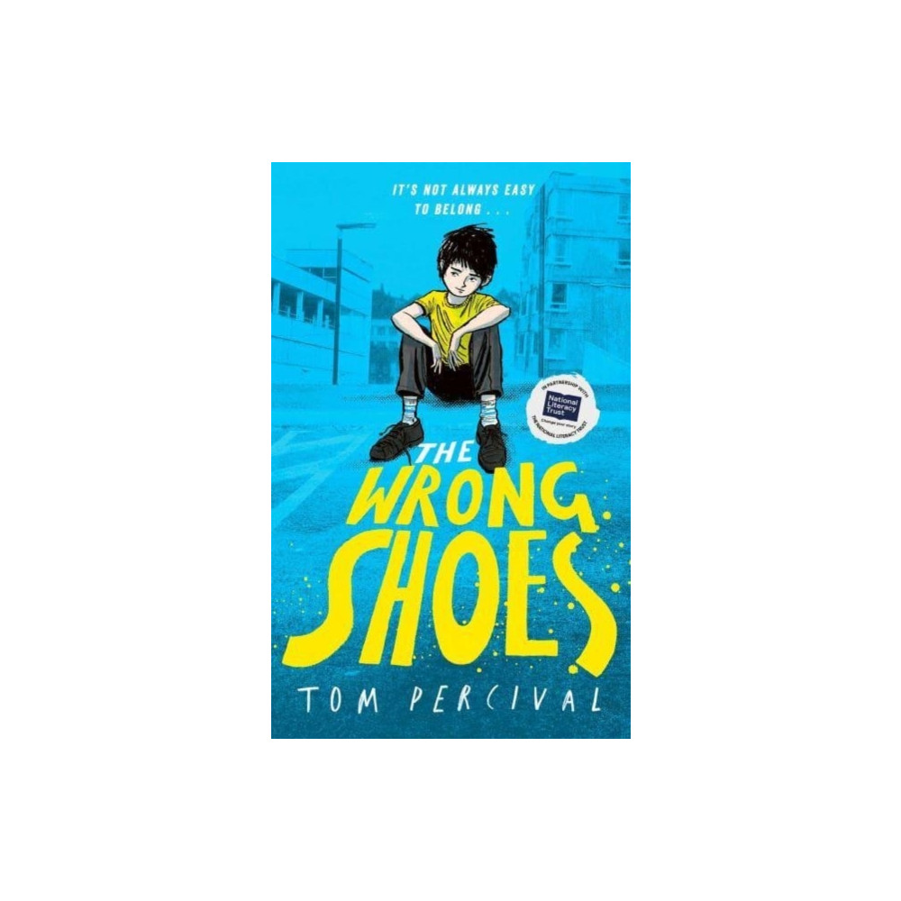 Produktbild för The Wrong Shoes (inbunden, eng)