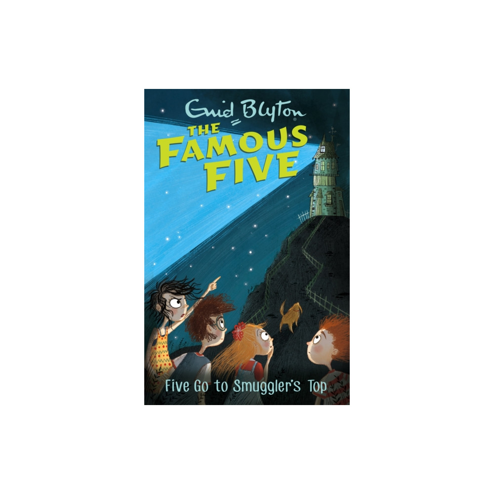Produktbild för Famous Five: Five Go To Smuggler's Top (häftad, eng)