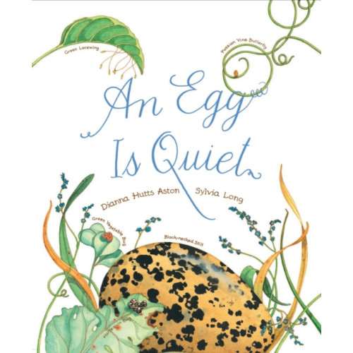 Chronicle Books An Egg Is Quiet (häftad, eng)