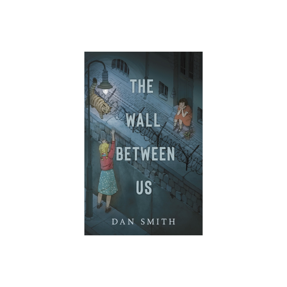 Produktbild för The Wall Between Us (häftad, eng)