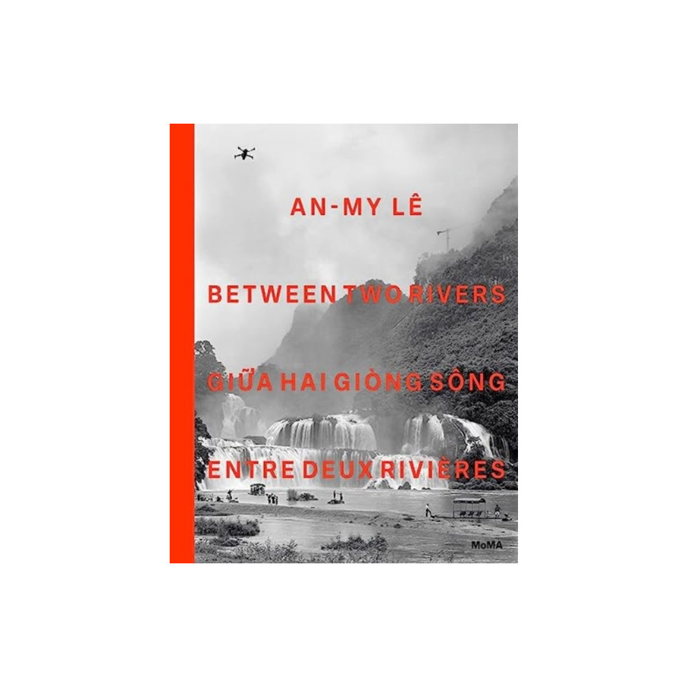Produktbild för An-My Le: Between Two Rivers (inbunden, eng)