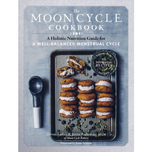 Workman Publishing The Moon Cycle Cookbook (häftad, eng)