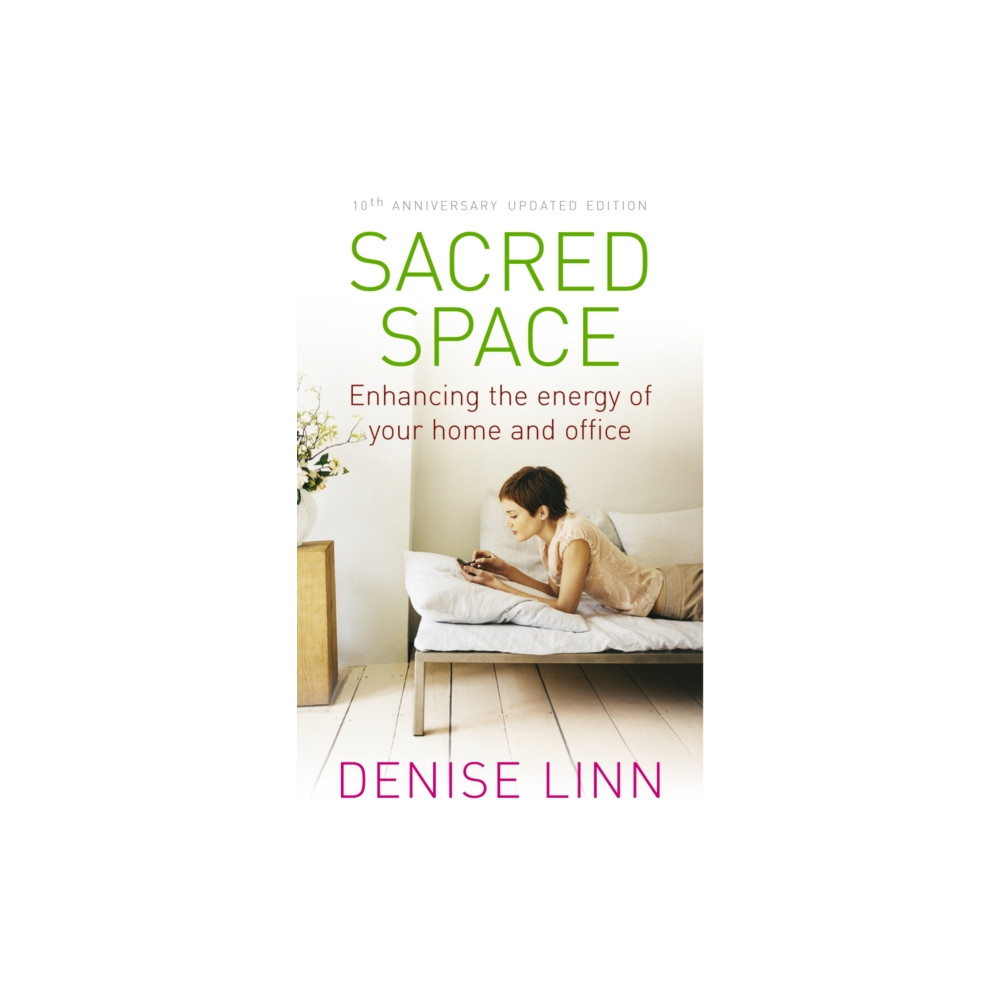 Produktbild för Sacred Space (häftad, eng)