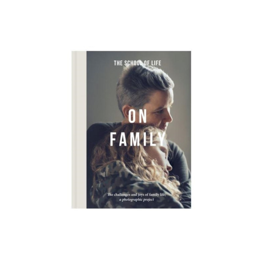 Produktbild för On Family (inbunden, eng)