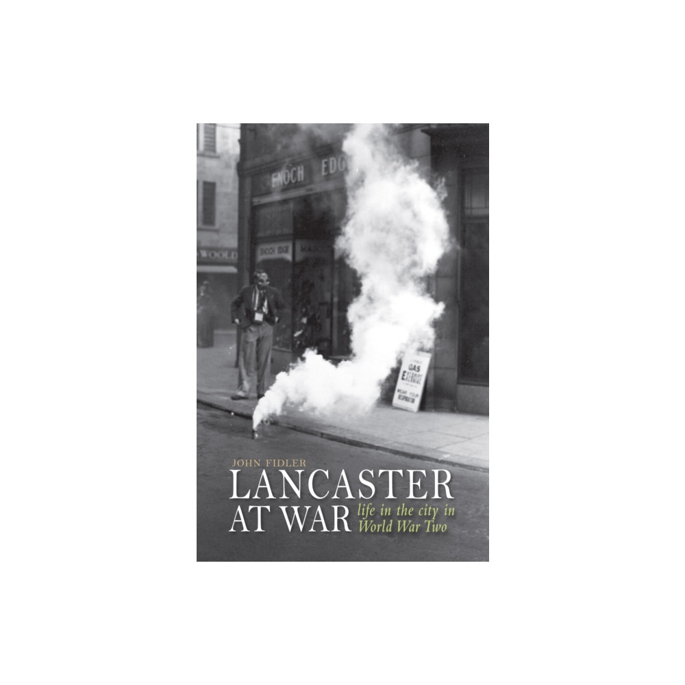 Produktbild för Lancaster at War (häftad, eng)
