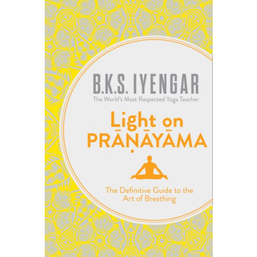 HarperCollins Publishers Light on Pranayama (häftad, eng)