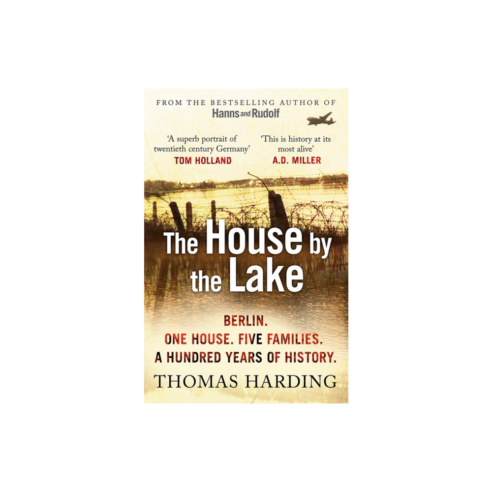 Produktbild för The House by the Lake (häftad, eng)