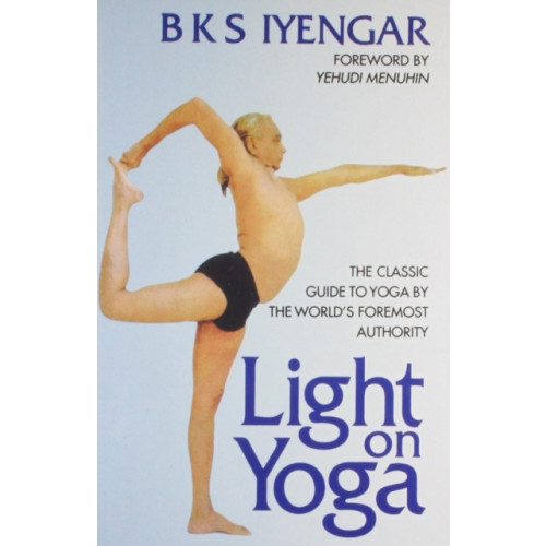 HarperCollins India Light on Yoga (häftad, eng)