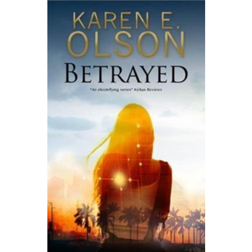 Canongate Books Betrayed (inbunden, eng)