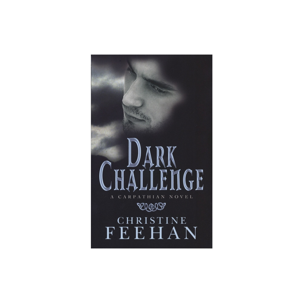 Produktbild för Dark Challenge (häftad, eng)