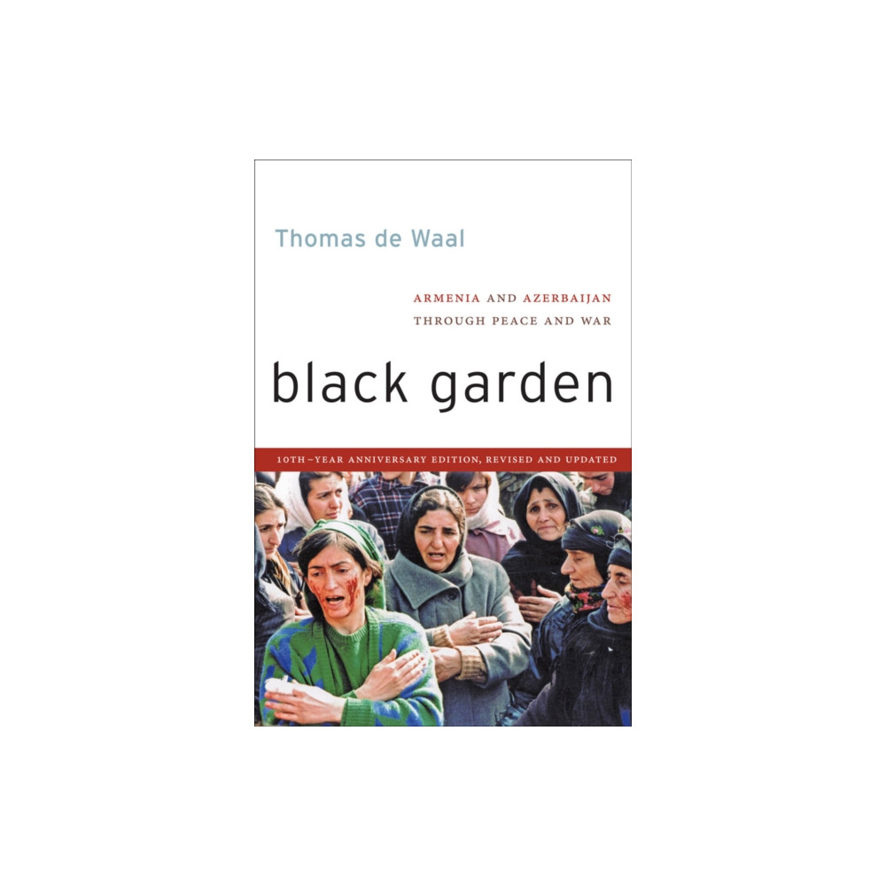 Produktbild för Black Garden (häftad, eng)