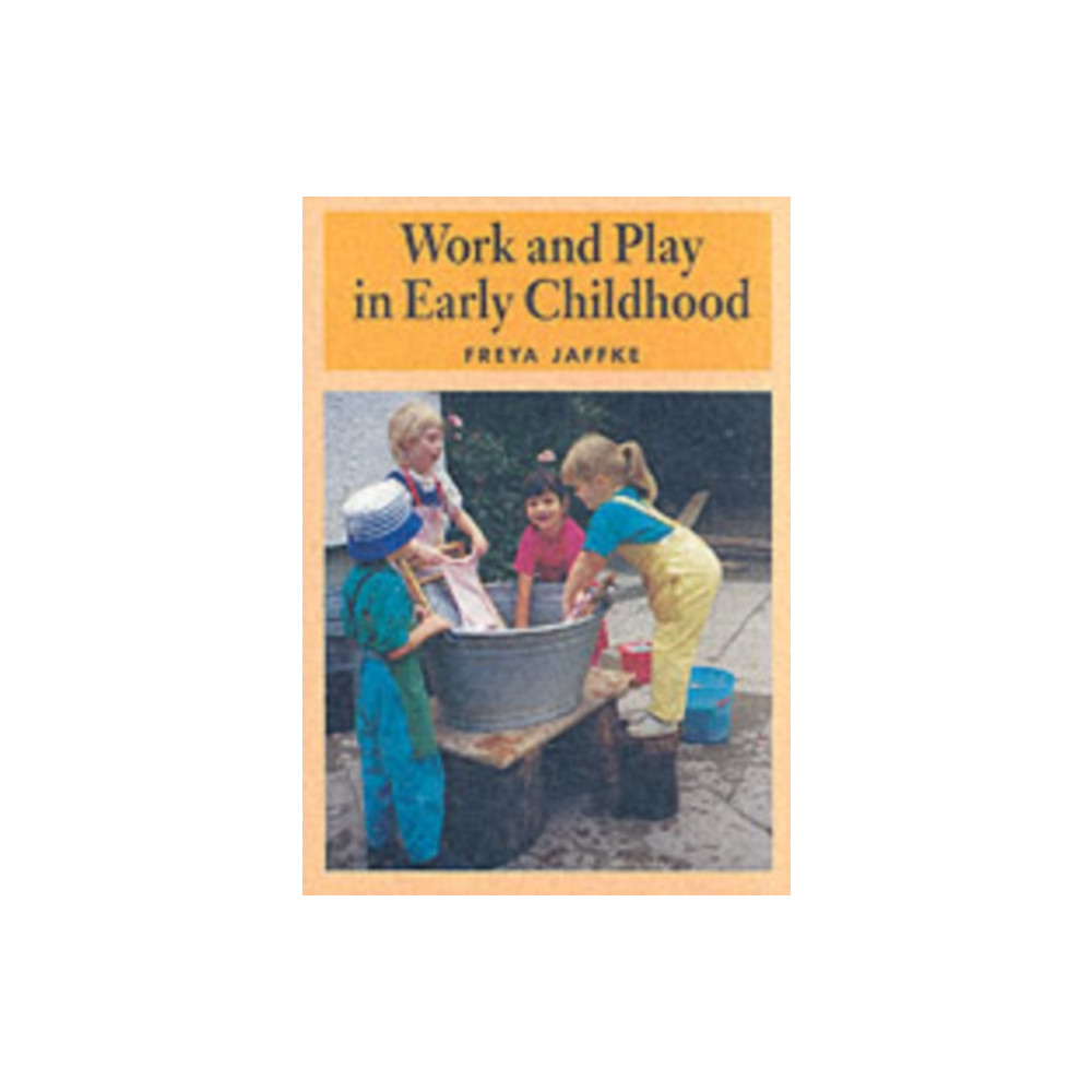 Produktbild för Work and Play in Early Childhood (häftad, eng)