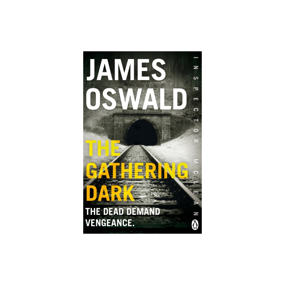 Produktbild för The Gathering Dark (häftad, eng)