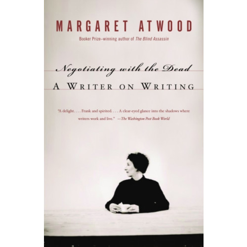 Knopf Doubleday Publishing Group Negotiating with the Dead (häftad, eng)