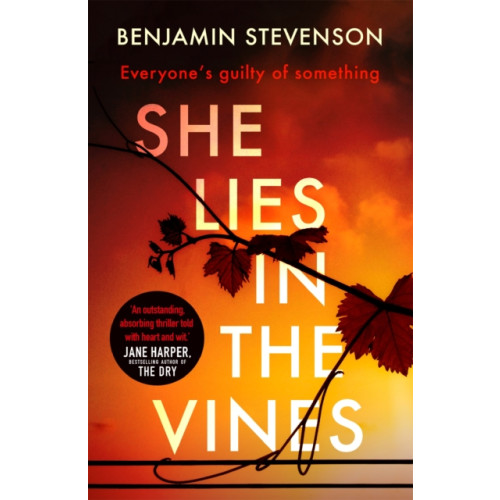 Hodder & Stoughton She Lies in the Vines (häftad, eng)