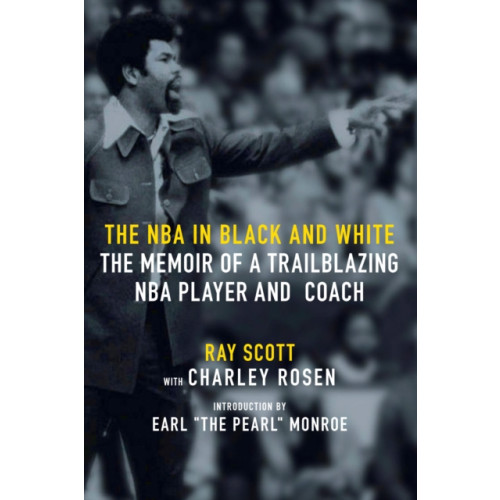 Seven Stories Press,U.S. The NBA In Black and White (inbunden, eng)