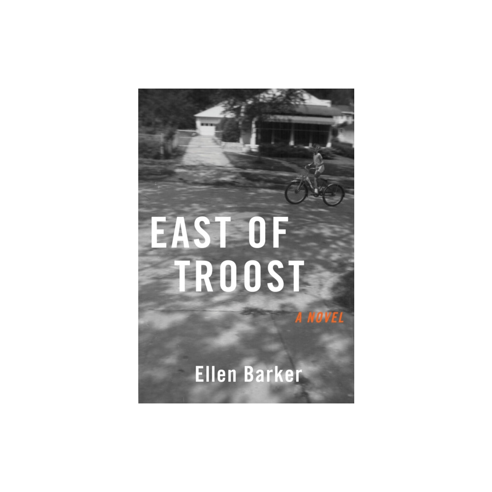 Produktbild för East of Troost (häftad, eng)