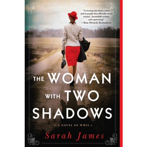 Sourcebooks, Inc The Woman with Two Shadows (häftad, eng)