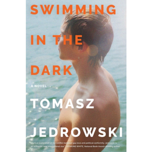 HarperCollins Swimming in the Dark (häftad, eng)