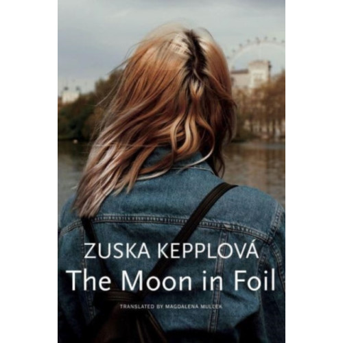 Seagull Books London Ltd The Moon in Foil (inbunden, eng)