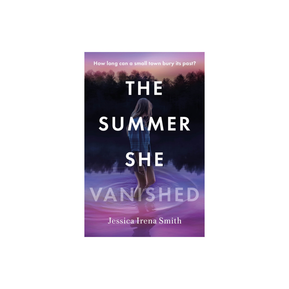 Produktbild för The Summer She Vanished (häftad, eng)